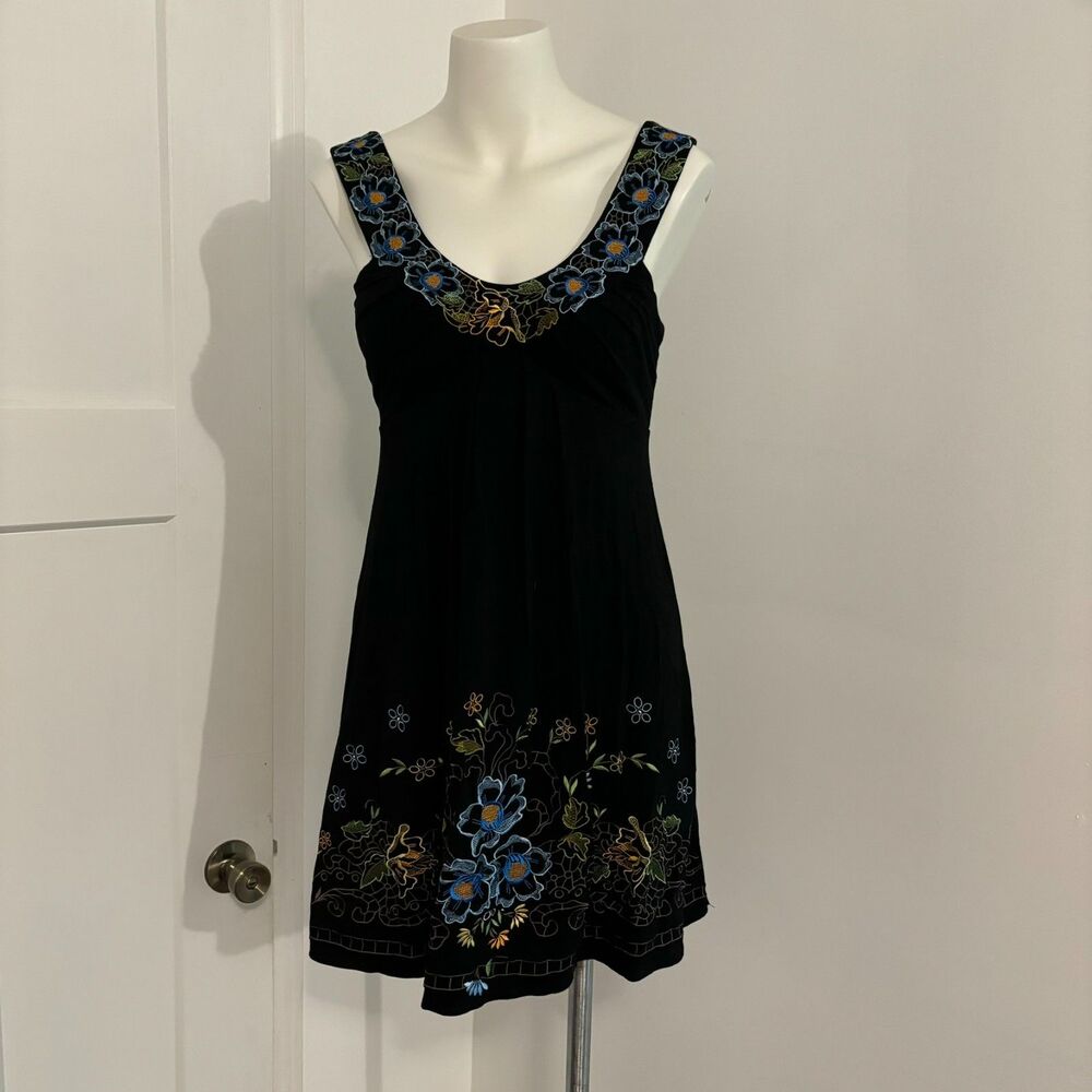 Decode 1.8 Size Small Floral Embroidered Boho Y2K Black Mini Dress
